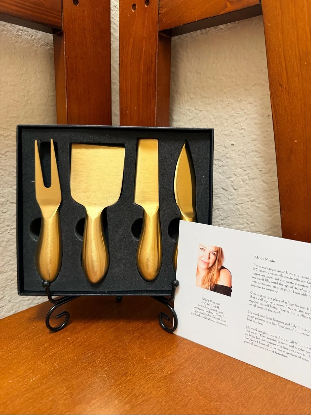 🔹New..Nikita Fine Art Box of 4 utensils gift box set